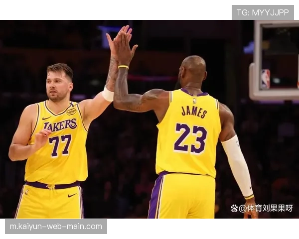 湖人防守效率持续下滑 东契奇詹姆斯组合需调整